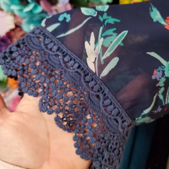 Plus Size Floral Mesh Tye Back Top - Picture 3 of 5